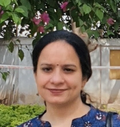 Dr. Ekta Kundra Arora 